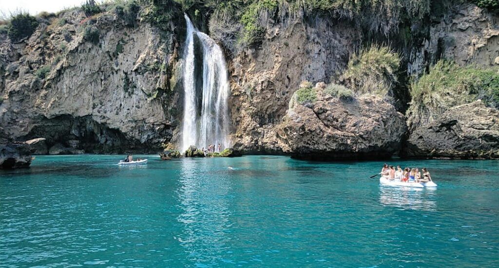 Estas son las 7 cascadas más impresionantes de España que puedes