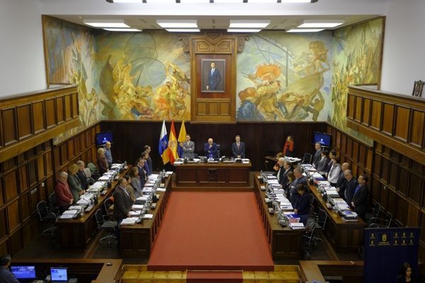 GRAN CANARIA: La Cámara de Comercio concede su Medalla de Oro al Cabildo por su notable servicio a la economía de Gran Canaria 