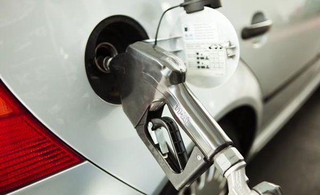 Los carburantes suman seis semanas al alza y la gasolina es ya más cara que hace un año