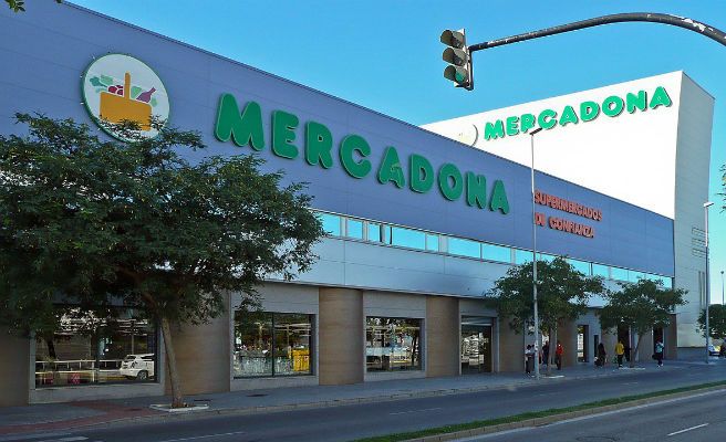 Mercadona busca trabajadores universitarios  para los fines de semana con sueldos de hasta los 656 euros