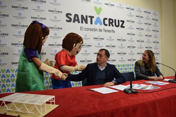 S. C. DE TENERIFE: Santa Cruz se prepara para la Nochevieja con una gran fiesta en la plaza de La Candelaria