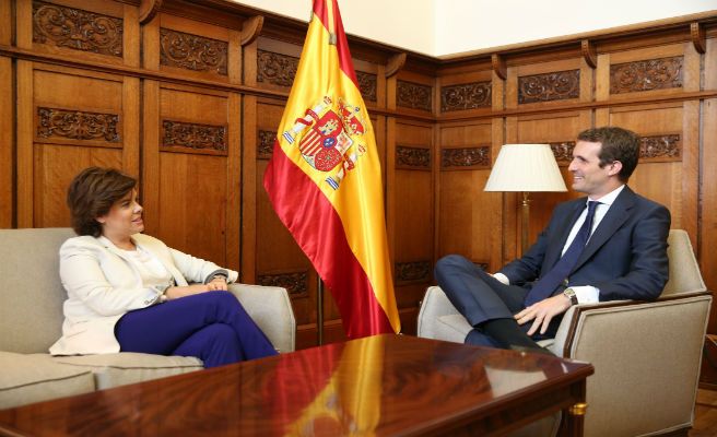 Casado, Rajoy y Santamaría acompañarán a Moreno en la toma de posesión