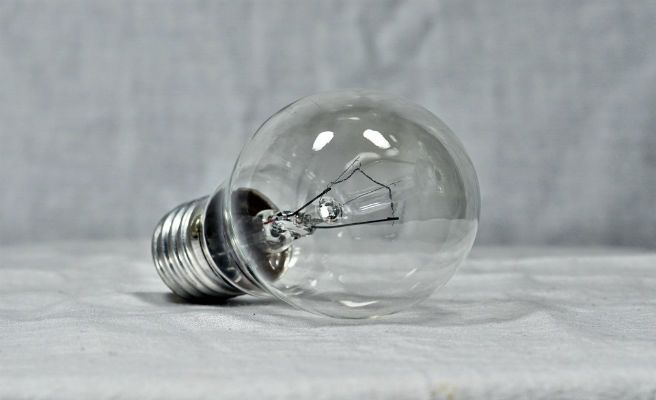 La luz bajó un 8,2% en julio