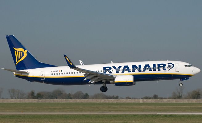 Los TCP de Ryanair ratifican el preacuerdo con la compañía con un respaldo del 99%