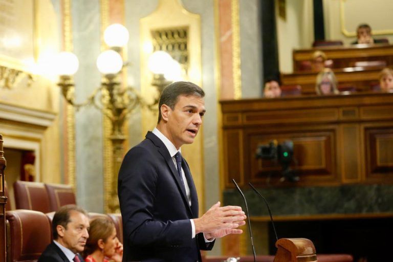 Sánchez pide aprender en Cataluña del «error histórico» del ‘Brexit’