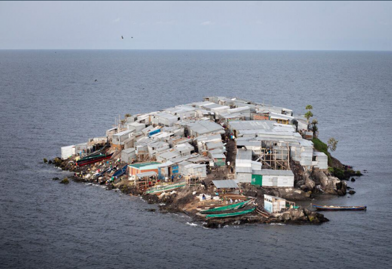 La isla minúscula más superpoblada del mundo