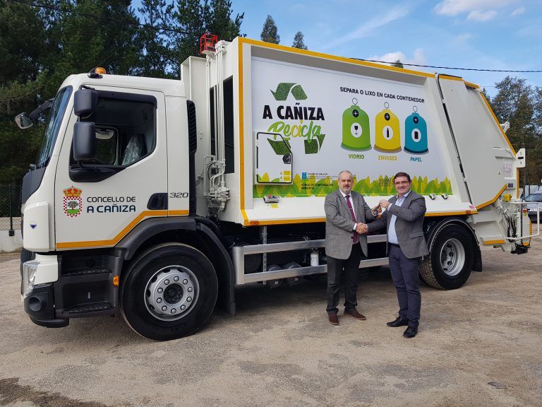 El Concello de A Cañiza ya cuenta nuevo camión con de recogida de basura