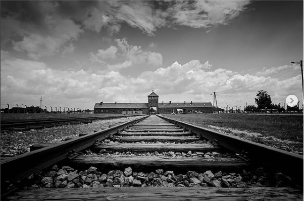 Una compañía ferroviaria, que se dedicó al transporte de personas durante el Holocausto, obligada a indemnizar a las víctimas y sus familiares