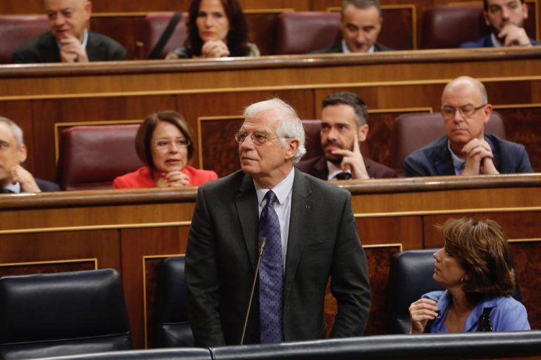 Borrell, sobre la requisa de teléfonos y ordenadores a periodistas: «Pensaba que eso había pasado en Venezuela»