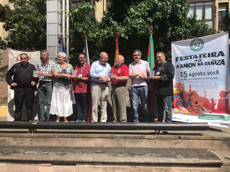 El Jamón de A Cañiza preside en Cantabria el Concurso Nacional de Cortadores de Torrelavega