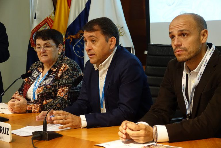 S. C. DE TENERIFE: El alcalde aplaude el proceso de transformación que experimenta la Recova