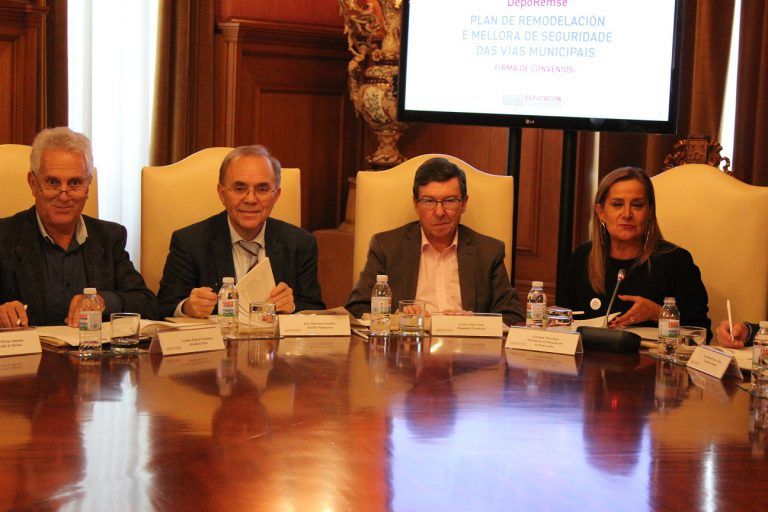 Represas firma un convenio de 421.291€ con la Diputación para la mejora del entorno de la piscina y accesos al centro de salud