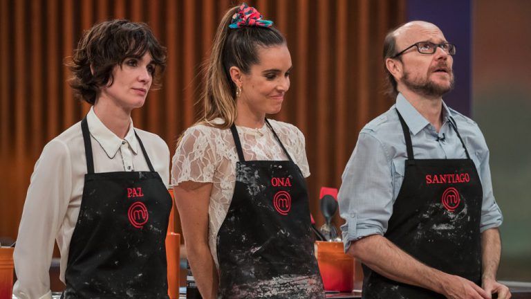 Santiago Segura hace llorar a Paz Vega en ‘MasterChef Celebrity’