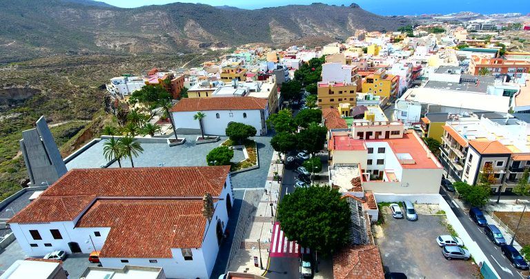 ADEJE: La plaza España de Adeje gana el Premio de Arquitectura de Canarias Manuel de Oráa y Arcocha 2008 – 2017