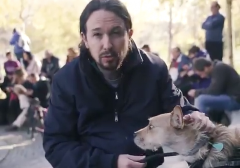 El vídeo de Pablo Iglesias junto a un «perrito, un chucho lindo» del que todo el mundo habla