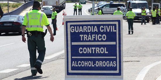 La decisión de la DGT tras detectar a 470 conductores al día bajo los efectos del alcohol o las drogas