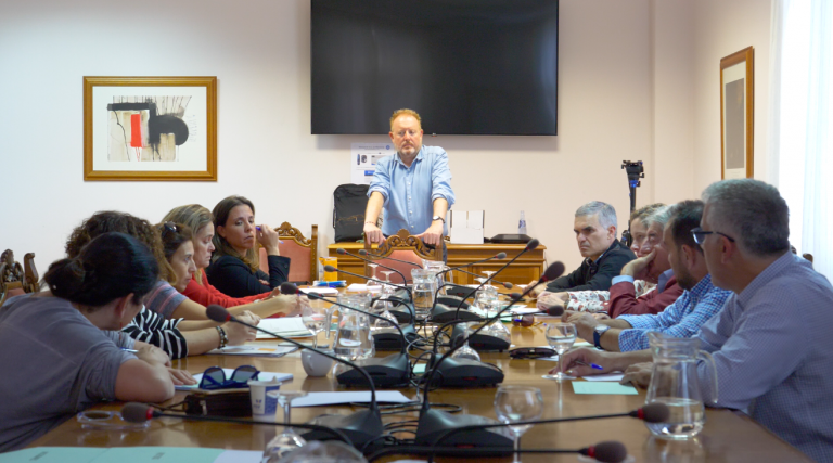 LANZAROTE: El futuro del turismo congrega en Lanzarote a profesionales del sector en torno a una mesa de debate del nuevo Plan del Gobierno de Canarias