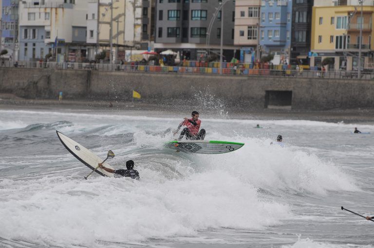 LAS PALMAS DE G.C.: El Mundial de Paddle Surf arranca en Las Canteras con una exhibición