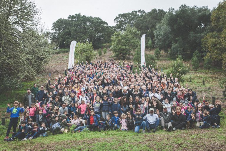 GRAN CANARIA: Foresta planta 2.000 árboles en homenaje al empresario grancanario Sergio Alonso