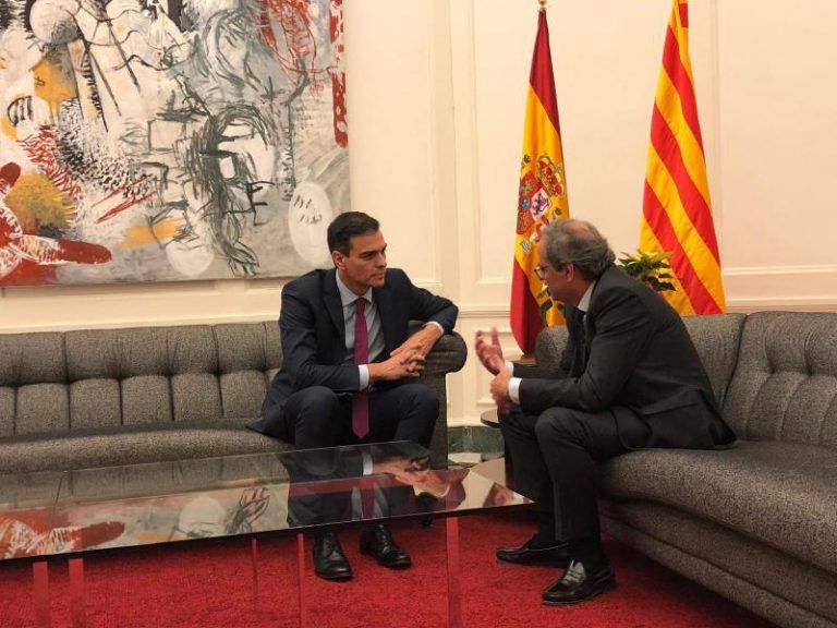 Sánchez y Torra se reúnen durante algo más de una hora en Pedralbes