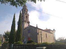 Asamblea de vecinos para conocer el nuevo saneamiento de Santa María de Xeve