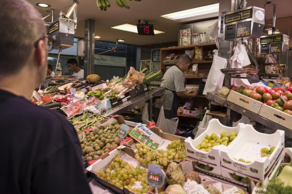 Las uvas, a 1,5 euros el kilo en los mercas, un 25% más baratas que el año pasado