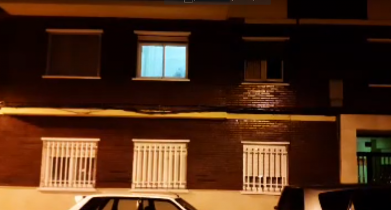 El Spiderman de Zaragoza: un joven trepa por un edificio para socorrer a una mujer maltratada