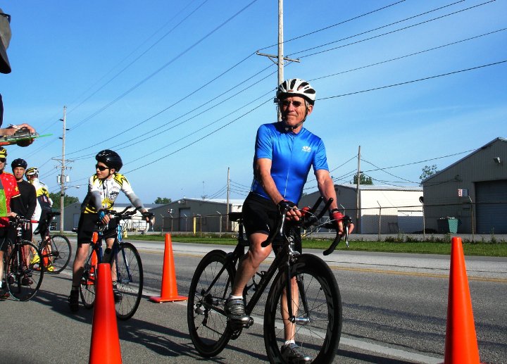 Un ciclista de 90 años da positivo en un control antidopaje