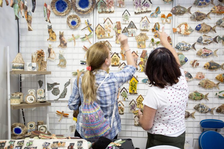 GRAN CANARIA: La Feria de Artesanía del Parque de San Telmo calienta motores con las mejores creaciones de un centenar de artesanos