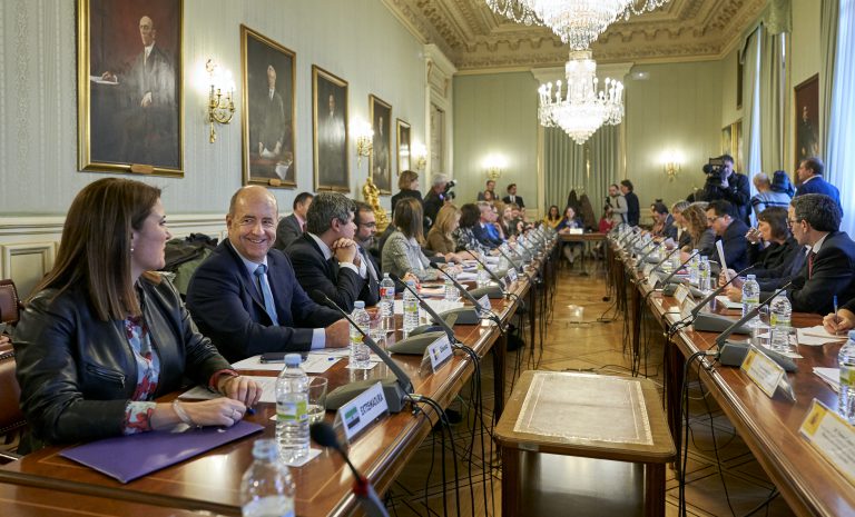 CANARIAS: Pedro Ortega solicitaal Estado acciones en materia turística y agrícola ante el Brexit