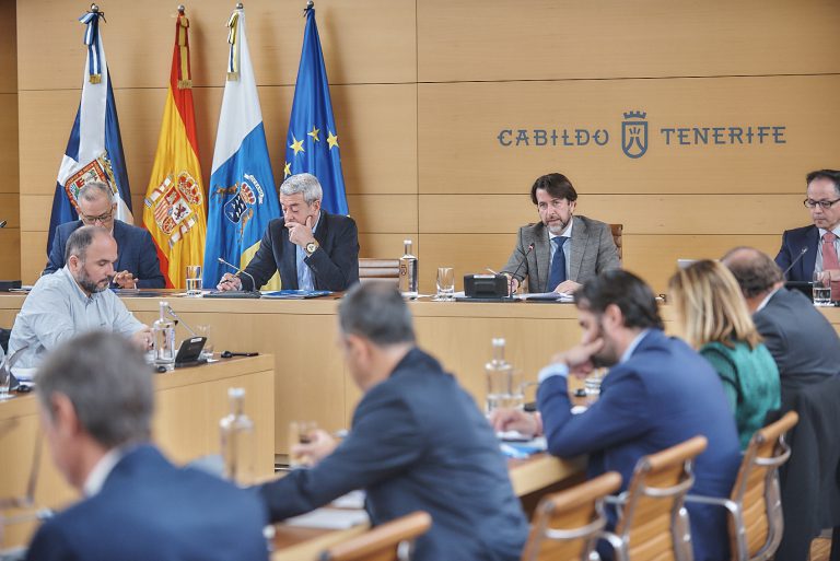 TENERIFE: El Cabildo devuelve los Presupuestos Generales del Estado por “atentar” contra los intereses de la Isla 