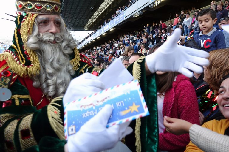 S. C. DE TENERIFE: La magia e ilusión de los Reyes Magos hechizan Santa Cruz 