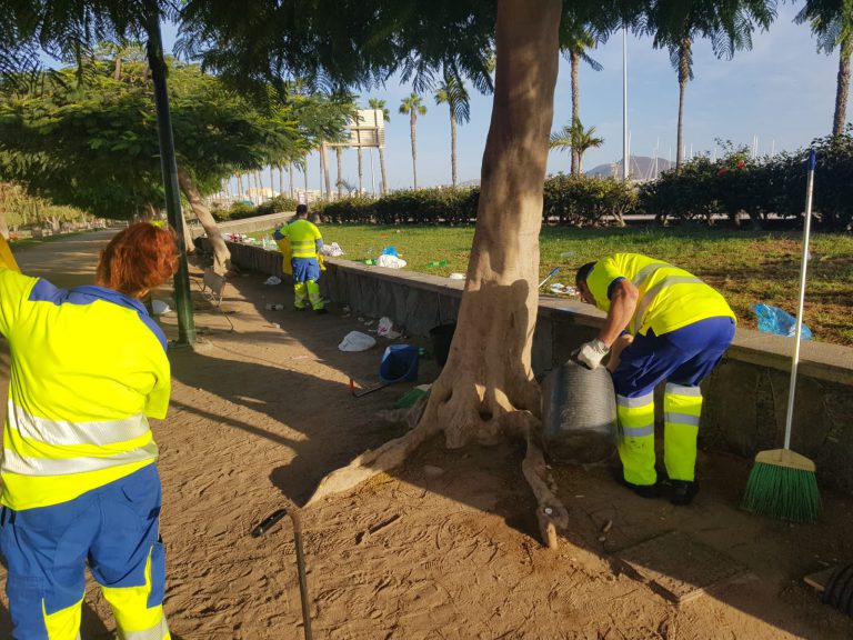 LAS PALMAS DE G.C.: Limpieza retira 7.250 kilos de residuos tras la celebración de la Nochevieja en Las Palmas de Gran Canaria