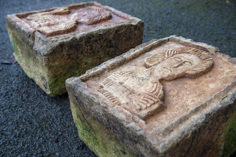 Encuentran en un jardín inglés dos piedras de valor «inestimable» robadas en España en 2004