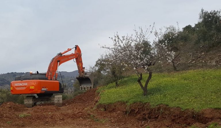 El tío de Julen: «Queremos que salga el niño cuanto antes, que salga herido, pero que salga vivo»