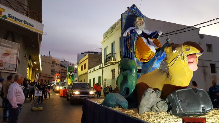 S. NICOLAS DE T.: Música, teatro, animación y mucha emoción para recibir a los Reyes Magos