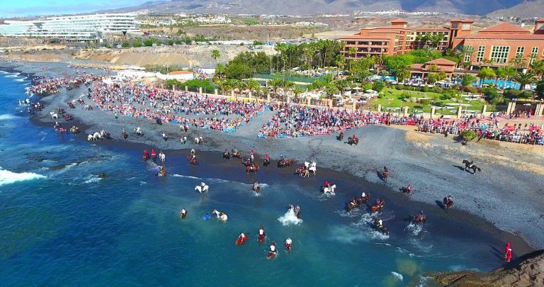 ADEJE: Todo preparado para celebrar una de sus fiestas más multitudinarias y singulares, San Sebastián