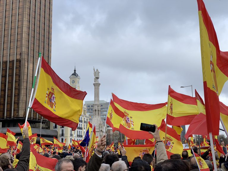 La gran concentración contra Sánchez, en imágenes