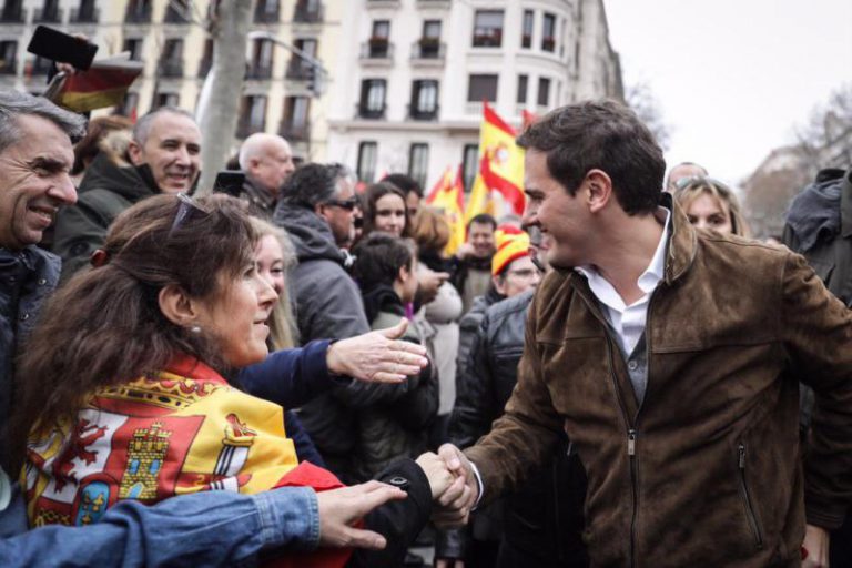 Rivera augura más movilizaciones si Sánchez no convoca elecciones tras la protesta de este domingo