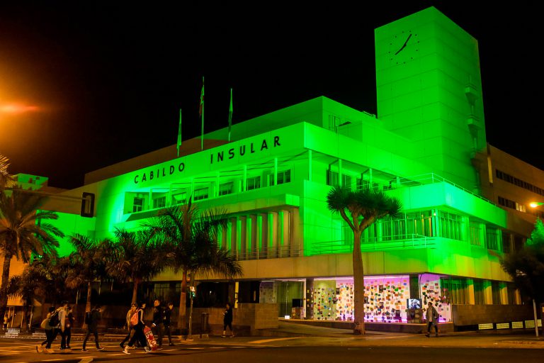 GRAN CANARIA: El Cabildo de Gran Canaria se suma a la conmemoración del Día Mundial contra el Cáncer iluminando su fachada de color verde 