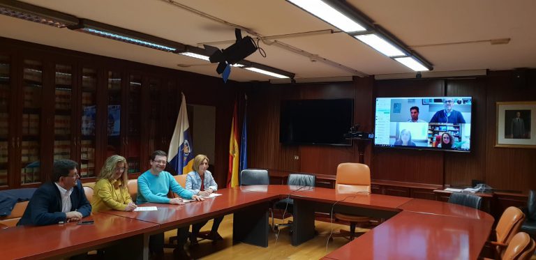 CANARIAS: El curso universitario para la profesionalización del sector comercial contará también con titulados en FP