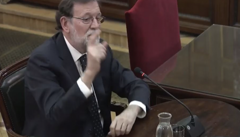 Rajoy admite que conoce las presiones a los alcaldes por los medios de comunicación