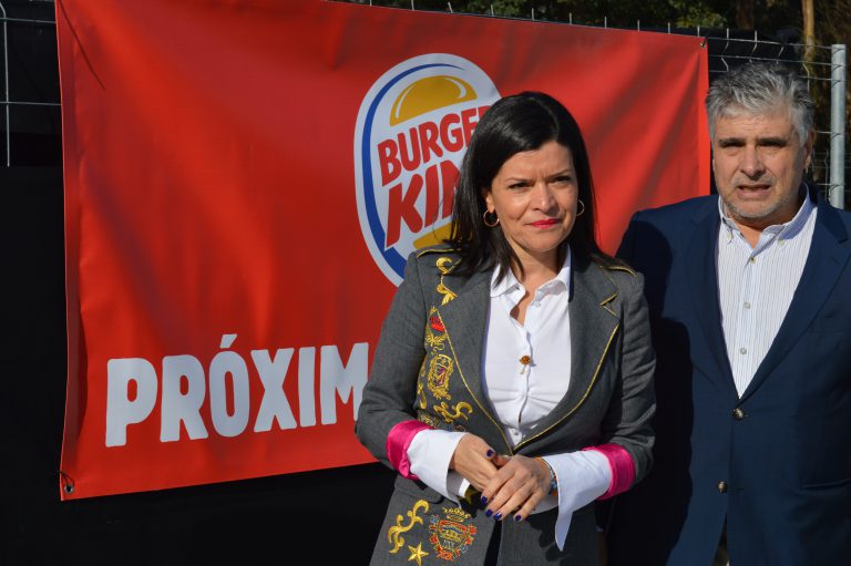 El nuevo Burger King de Mos pone su primera piedra como uno de los más modernos de España