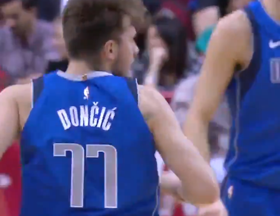 La impresionante jugada de Luka Doncic contra los Rockets