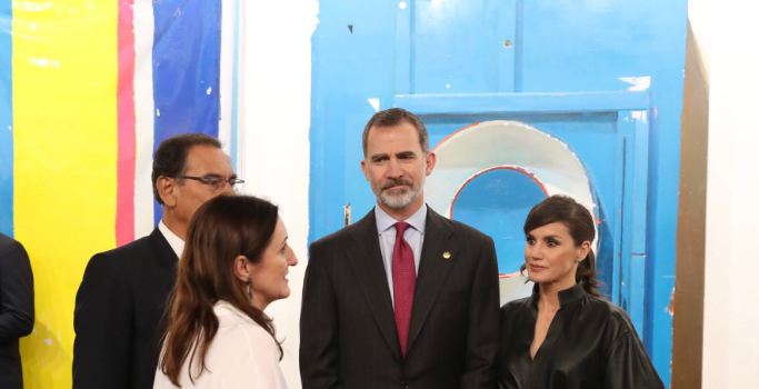 Letizia sorprende en la inauguración de Arco con este atrevido look