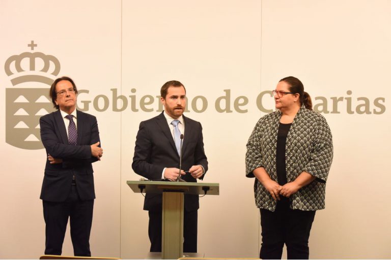 CANARIAS: El Gobierno de Canarias entrega el nuevo decreto del alquiler vacacional a cabildos y ayuntamientos para escuchar sus propuestas