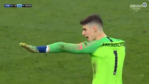 Kepa pide perdón tras negarse a ser sustituido en la final de la Copa de la Liga