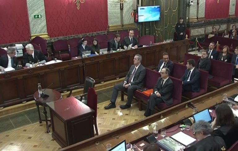 El juicio del ‘procés’ se reanuda hoy con la declaración del presidente del Parlament