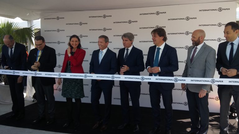 Se inaugura en Fuenlabrada la fábrica de cartón de International Paper, una de las más grandes de Europa