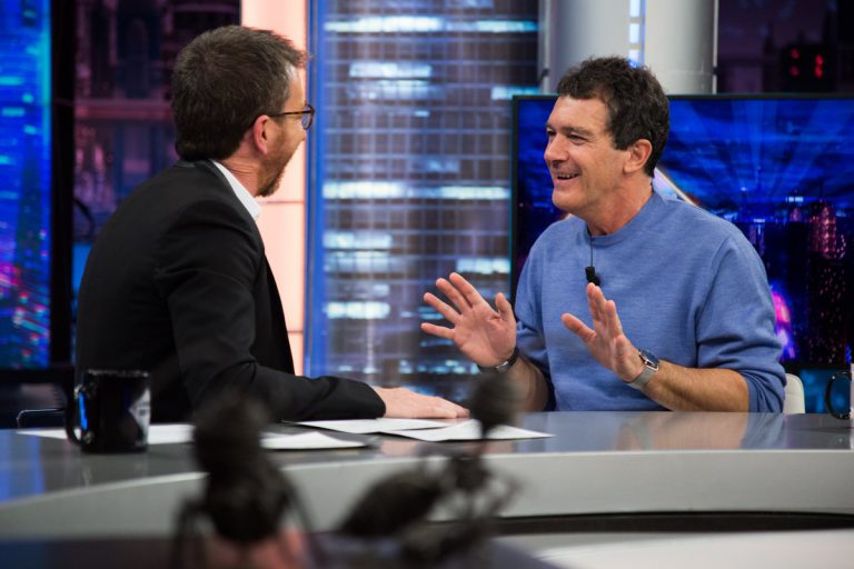 La pregunta de Pablo Motos a Antonio Banderas sobre Pedro Almodóvar y la heroína